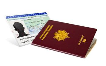 Passeports, cartes d’identité : attention aux délais