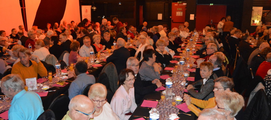 Une belle journée au cabaret pour nos anciens