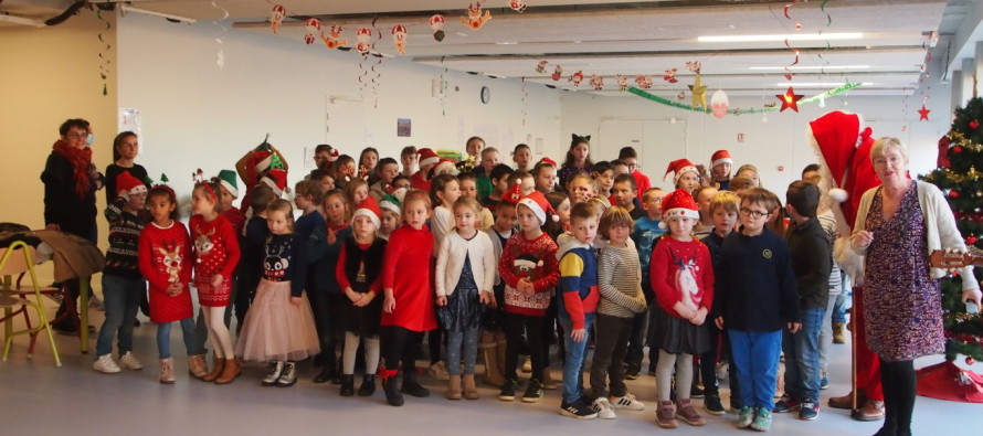 Le père Noël s’est rendu au groupe scolaire Gill Geryl