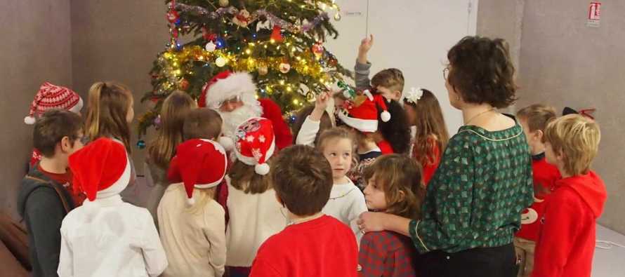 Le Père Noël a rendu visite aux élèves du groupe scolaire