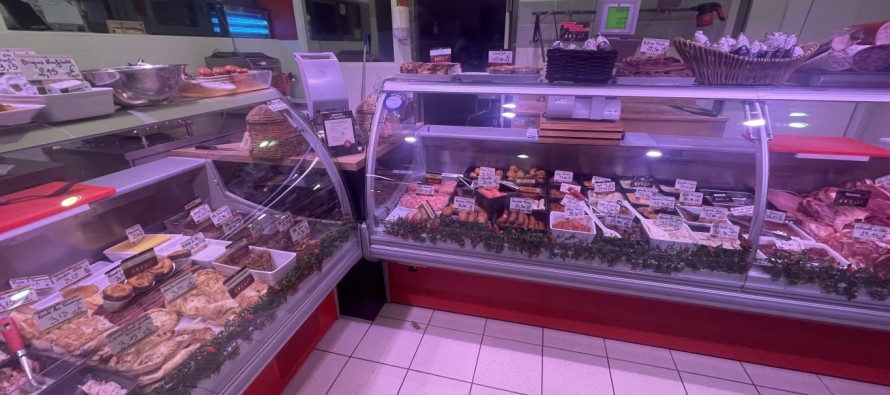 Réouverture de la boucherie située place Mayenne