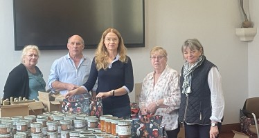 La distribution des colis de fin d’année pour les aînés a commencé